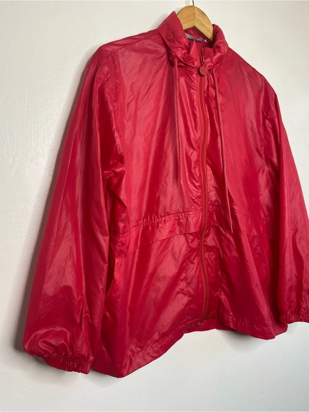 White stag Vintage Windbreaker Rain Jacket Size Medium unisex hidden hood